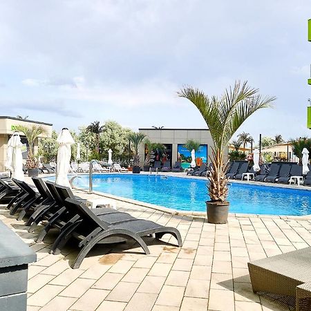 Sophie Apartment Spa N Pool Beach Resort Năvodari Buitenkant foto